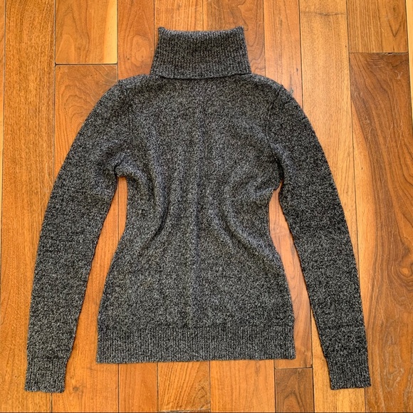 Aqua 100% Cashmere Turtleneck Sweater XS - Picture 1 of 6